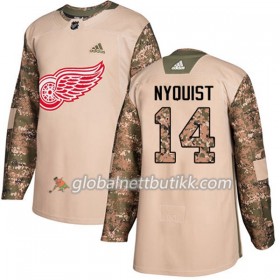 Detroit Red Wings Hockeydrakt Gustav Nyquist 14 2017-2018 Camo Veterans Day Practice Adidas Authentic - Herre
